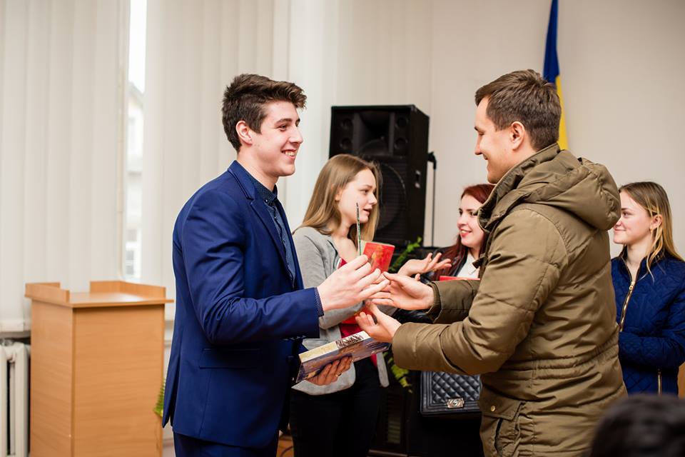 DrogMedia У Дрогобичі стартував турнір національних дебатів серед студентської молоді