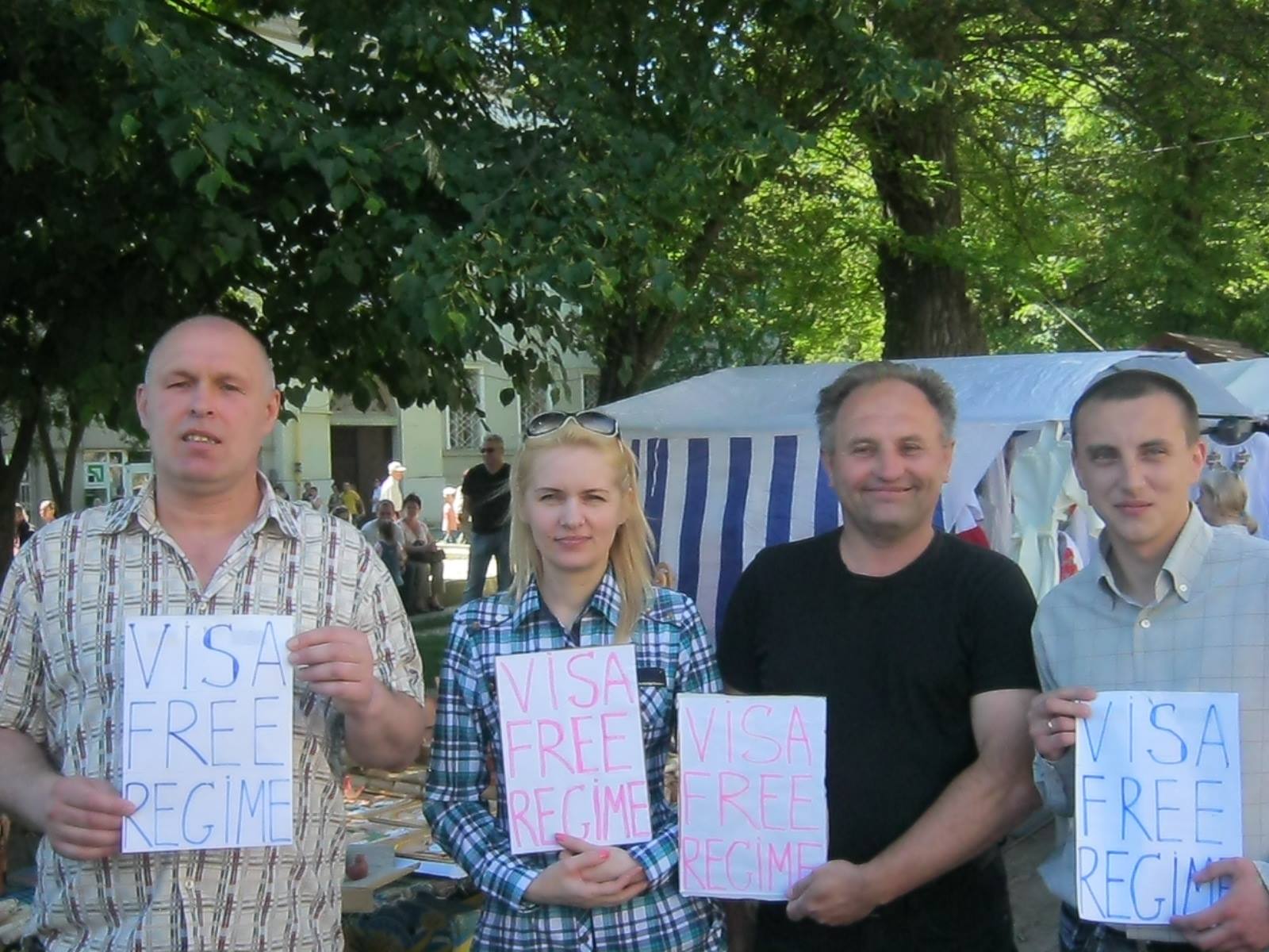 DrogMedia Дрогобичани Послу ЄС: нас годують обіцянками про безвізовий режим, а ми вимагаємо безвізовий режим