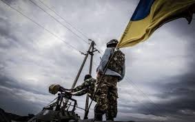 DrogMedia Покосити траву - це не менш патріотично, аніж прапорець в авто