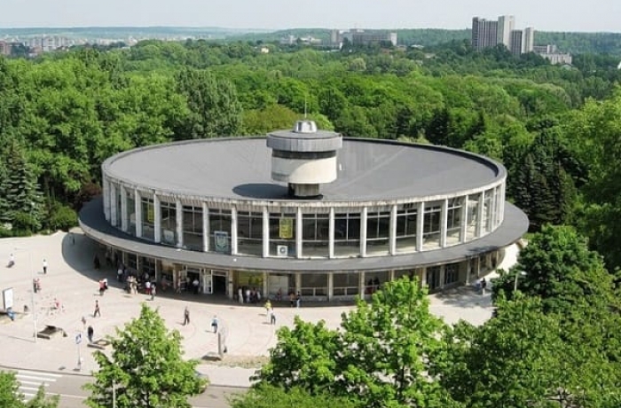 DrogMedia Замість обіцяної реконструкції – закриття. Трускавець залишився без верхнього бювету!