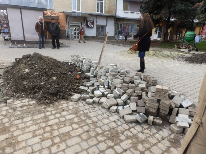 DrogMedia Мільйон триста, мільйон двісті: «роздроблені» і нещасні