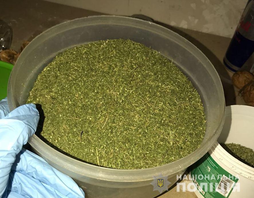 DrogMedia Нарколабораторія вдома: "підприємливість" деяких дрогобичан вражає!