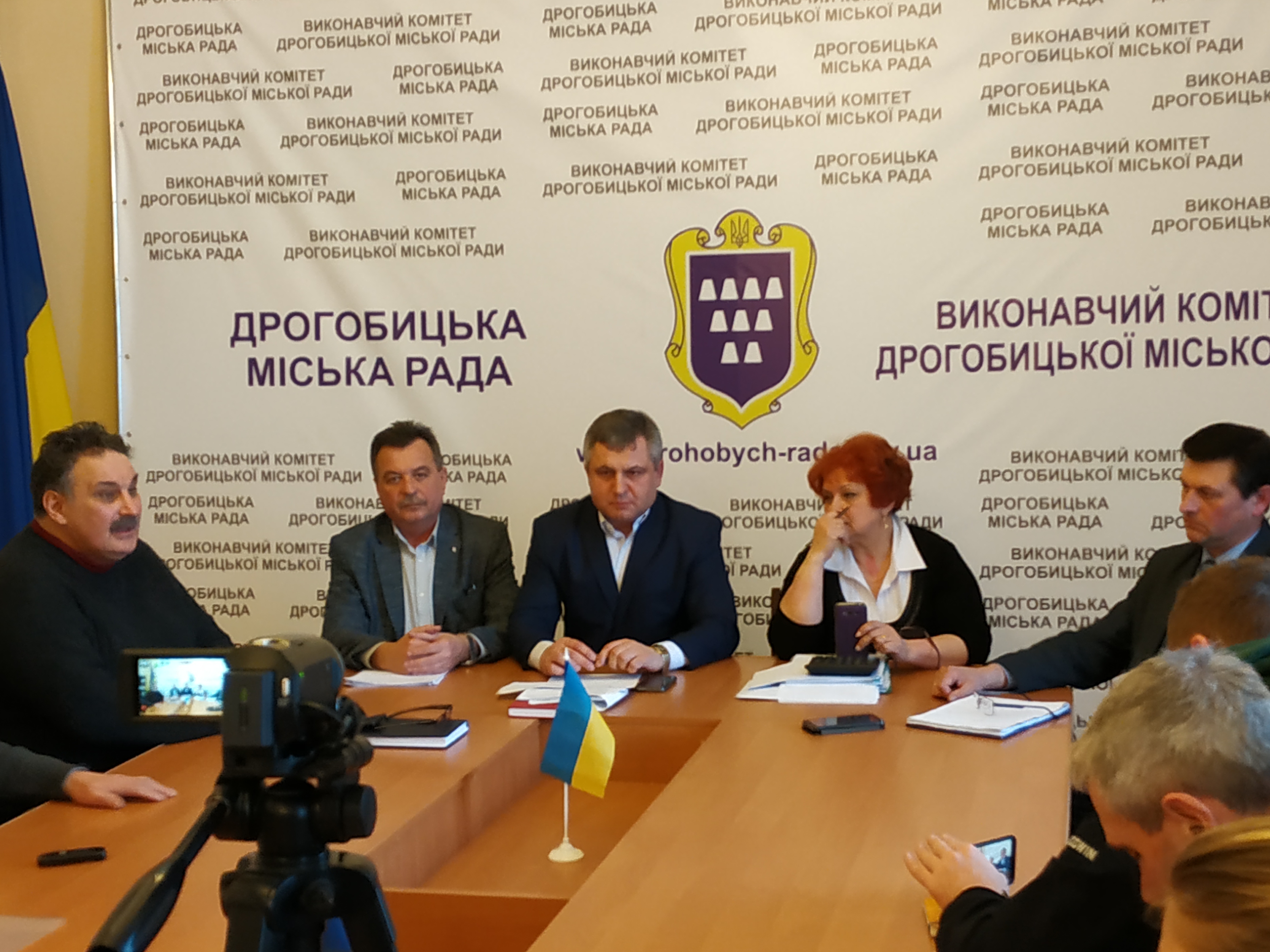 Фінансувати школи. Чи тюрми? // Дискусія навколо реформи в освіті Стебника триває 2 DrogMedia Фінансувати школи. Чи тюрми? // Дискусія навколо реформи в освіті Стебника триває