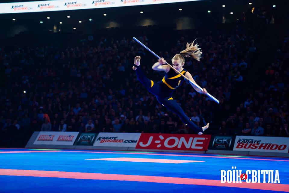 DrogMedia Дрогобичанка Віталіна Коссак представила Україну і хортинг в Парижі