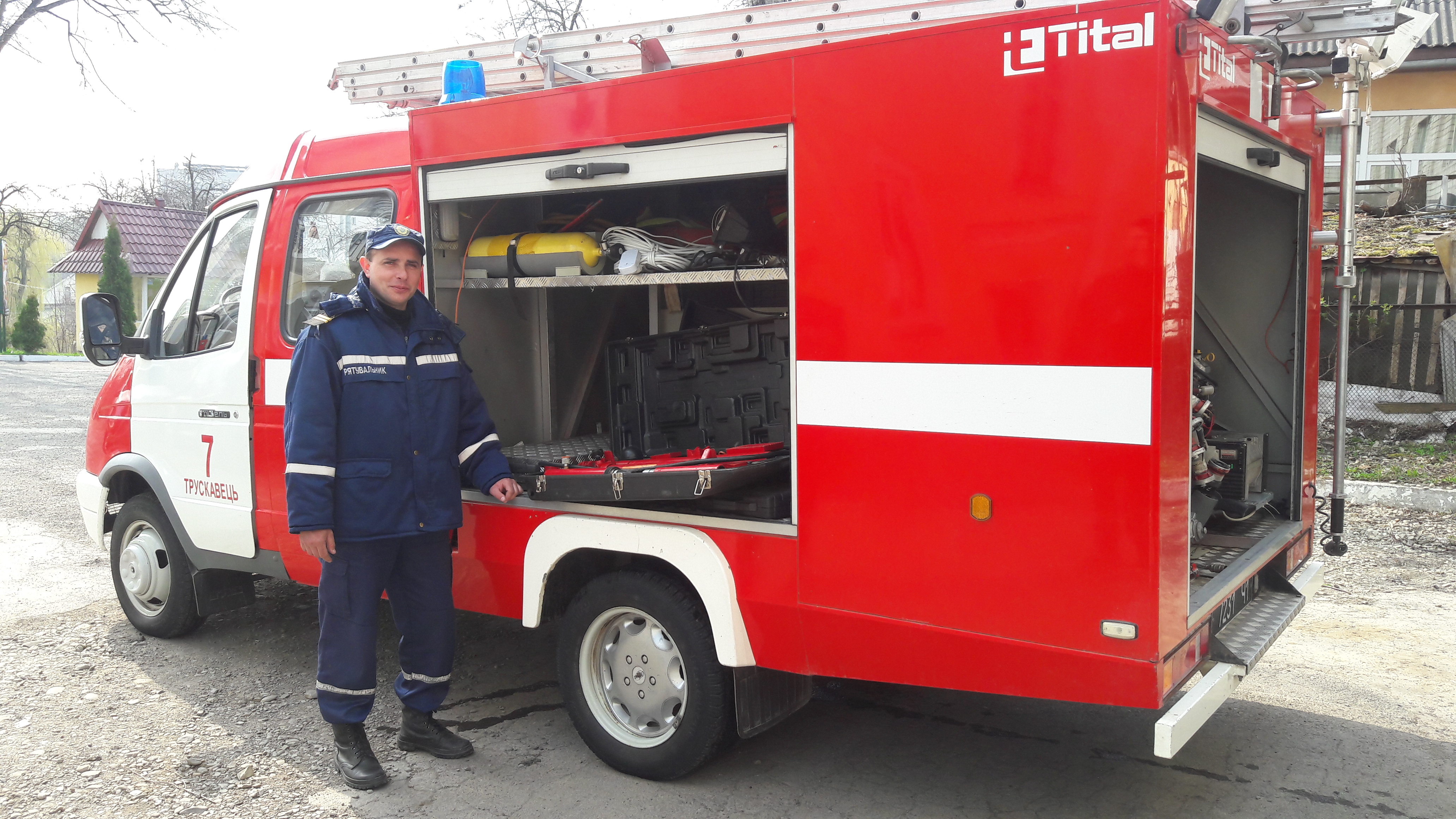 DrogMedia Люди, на відміну від гіпопотамів, здебільшого самі винні у своїх бідах