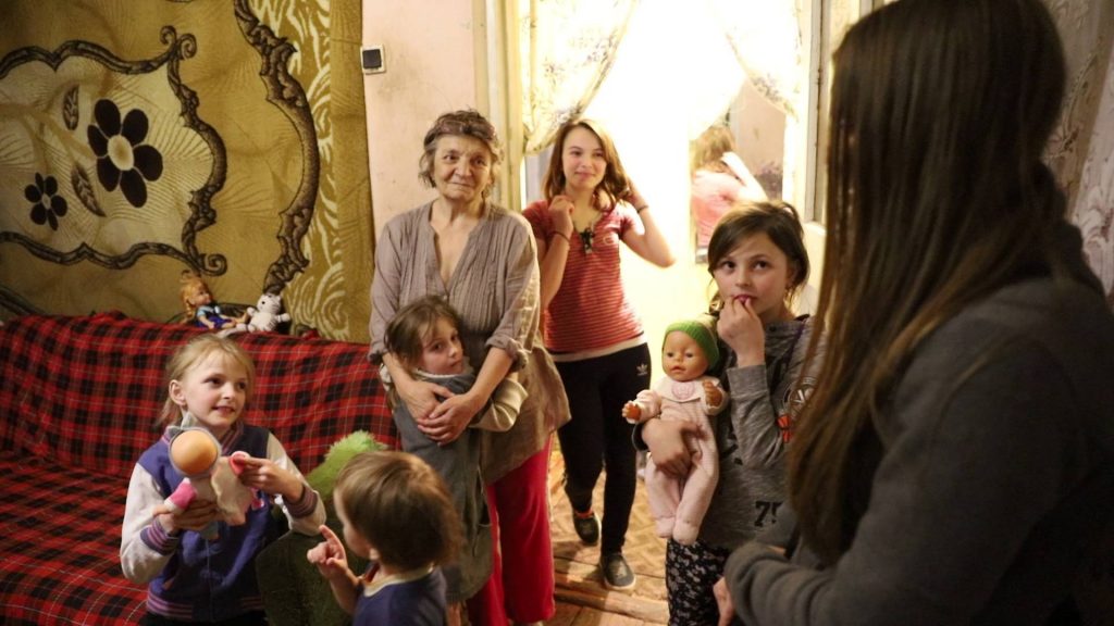 DrogMedia Допоможуть двом сім'ям у скруті, намалюють мурал , і не тільки: у Дрогобич їде БУР