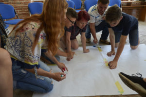DrogMedia Розбирали конфікти, плели мандалу: Активісти Дрогобича дослідили культурне розмаїття громади міста