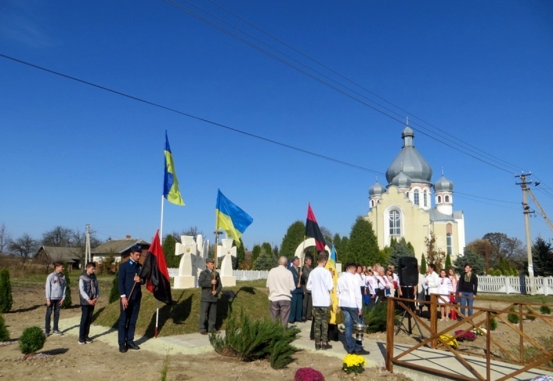DrogMedia В неділю на Дрогобиччині відкрили пам'ятний знак «Борцям за волю України»