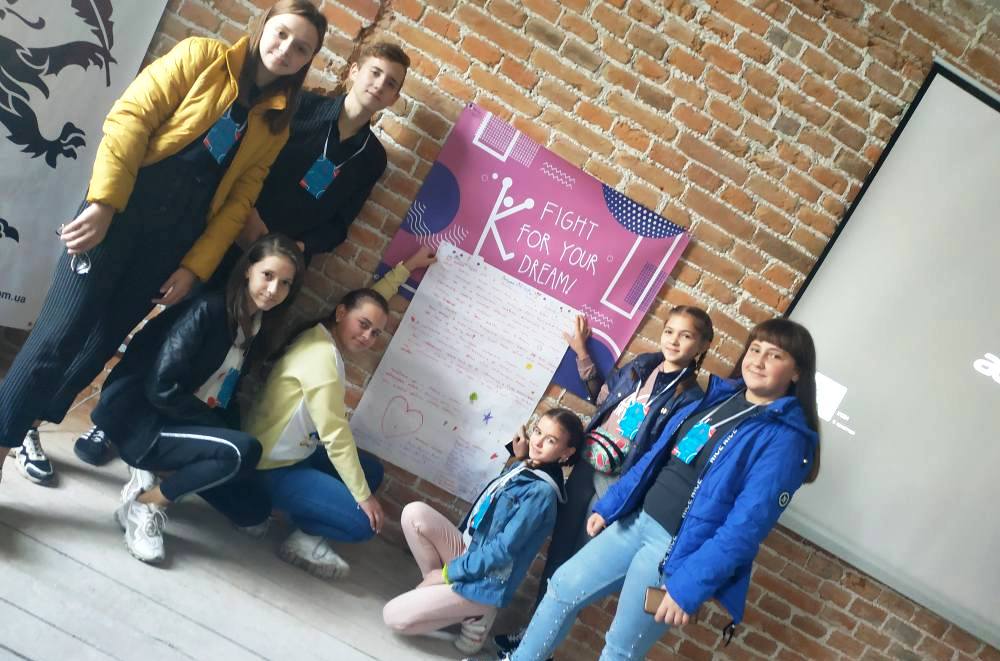 DrogMedia Тридцять учасників локальної "Школи успіху" спробували себе в ролі журналістів та викривачів