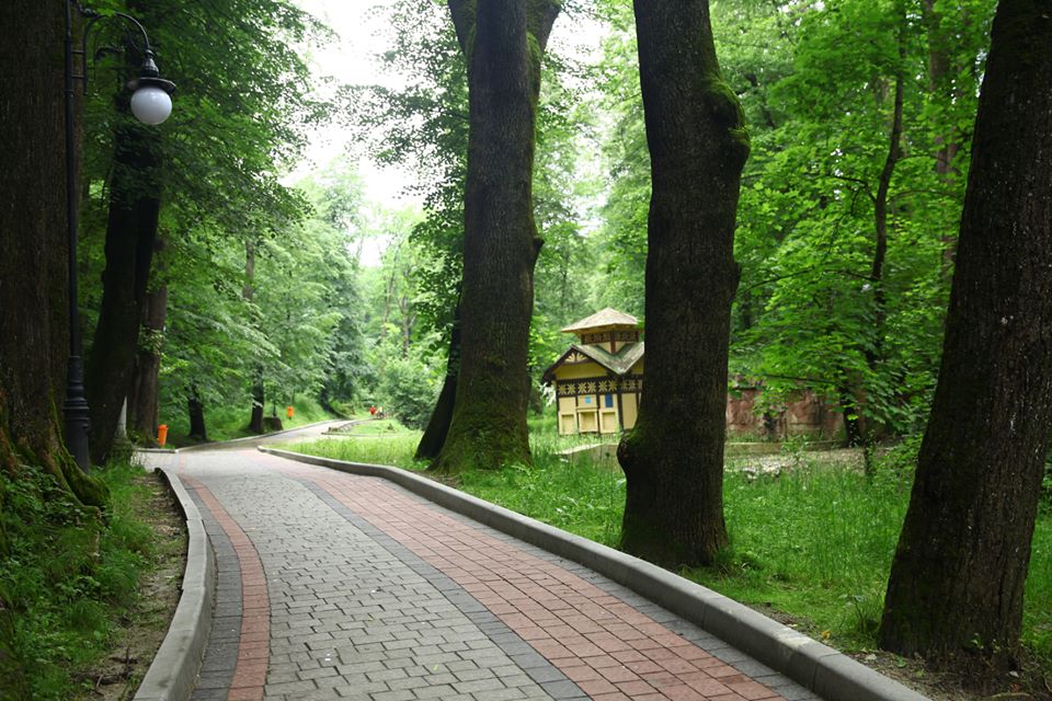 Парк Адамівка