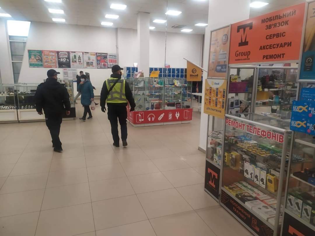 DrogMedia Цілодобово: у Дрогобичі поліція проводить профілактичні рейди