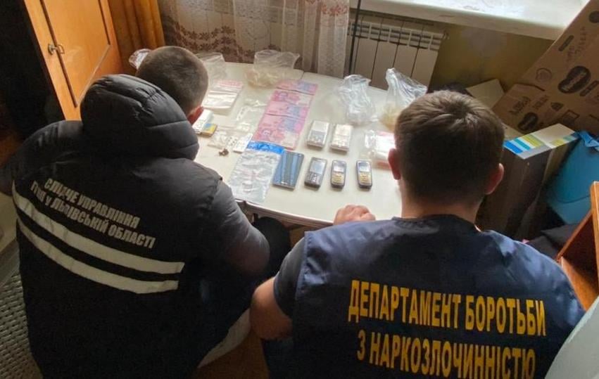 DrogMedia Правоохоронці припинили діяльність дрогобицьких наркоторговців