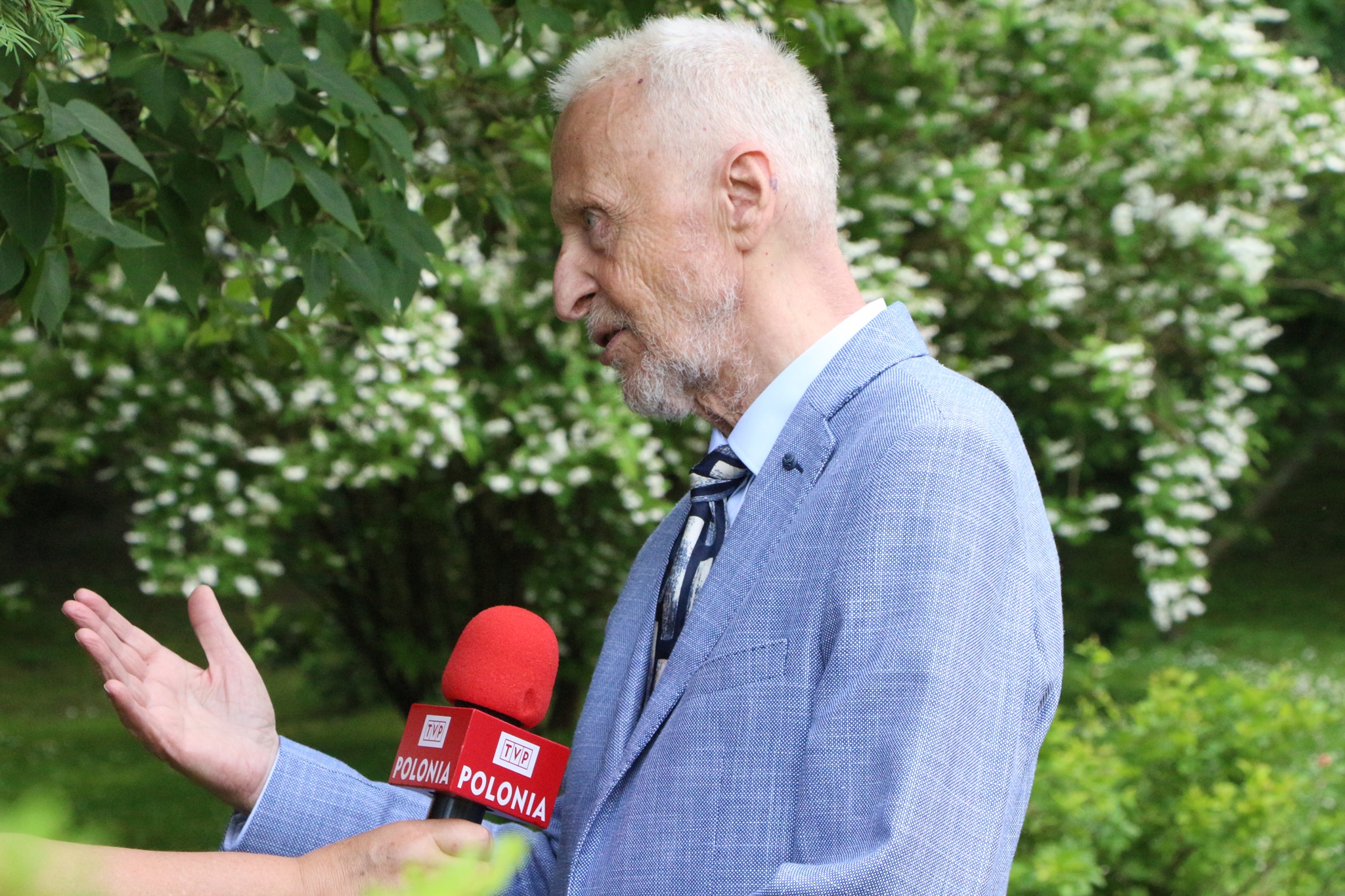 DrogMedia У Трускавці відкрили сквер імені Раймунда Яроша за участі ... Раймунда Яроша