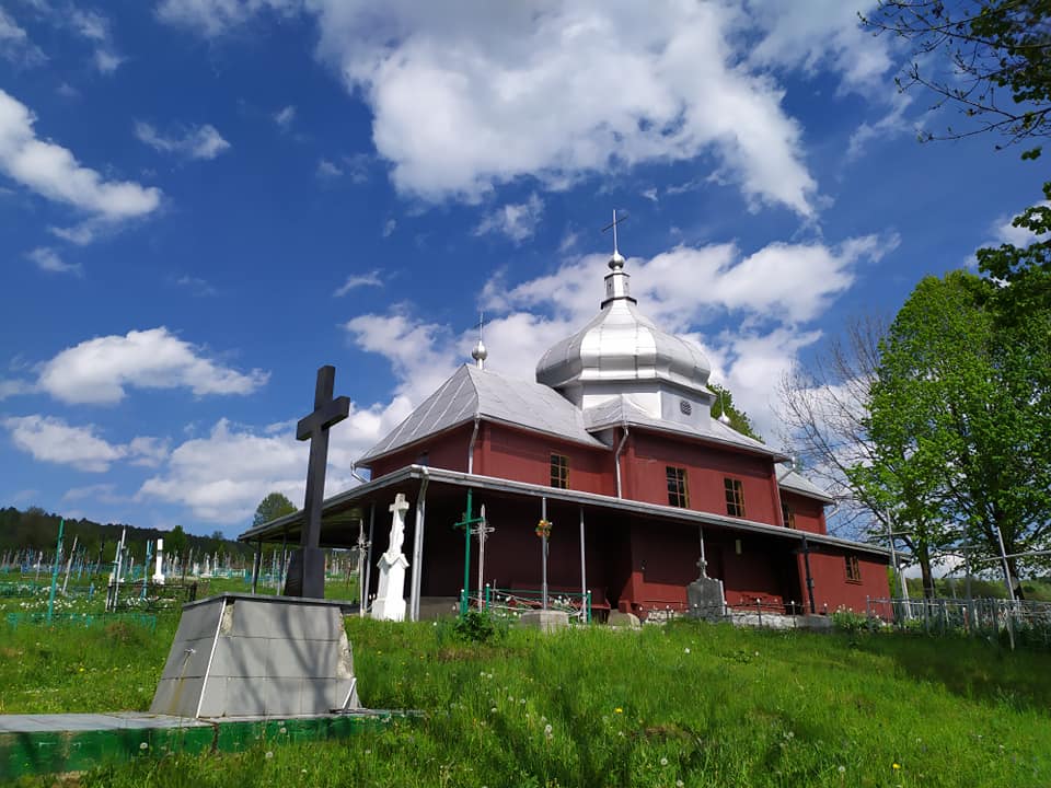 Церква в селищі Підбуж