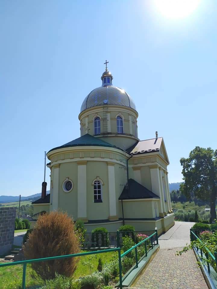 Веломандрівка в село Сторона: храм відомого архітектора, місце баталій, описане Франком, благополуччя та мальовничі пейзажі 5 DrogMedia Веломандрівка в село Сторона: храм відомого архітектора, місце баталій, описане Франком, благополуччя та мальовничі пейзажі