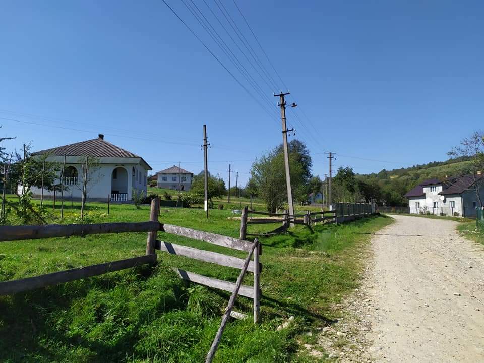 Веломандрівка в село Сторона: храм відомого архітектора, місце баталій, описане Франком, благополуччя та мальовничі пейзажі 17 DrogMedia Веломандрівка в село Сторона: храм відомого архітектора, місце баталій, описане Франком, благополуччя та мальовничі пейзажі