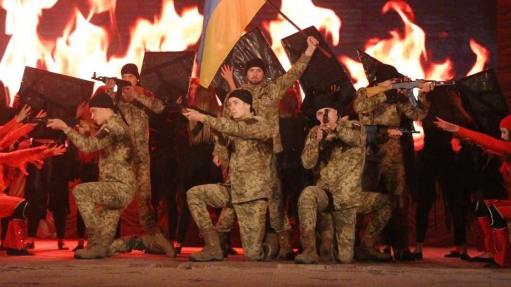 DrogMedia У Дрогобичі під час «Патріот-шоу» нагородили кращих дрогобичан