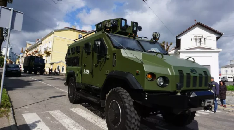 DrogMedia У Дрогобичі відбулася виставка техніки Національної гвардії України.