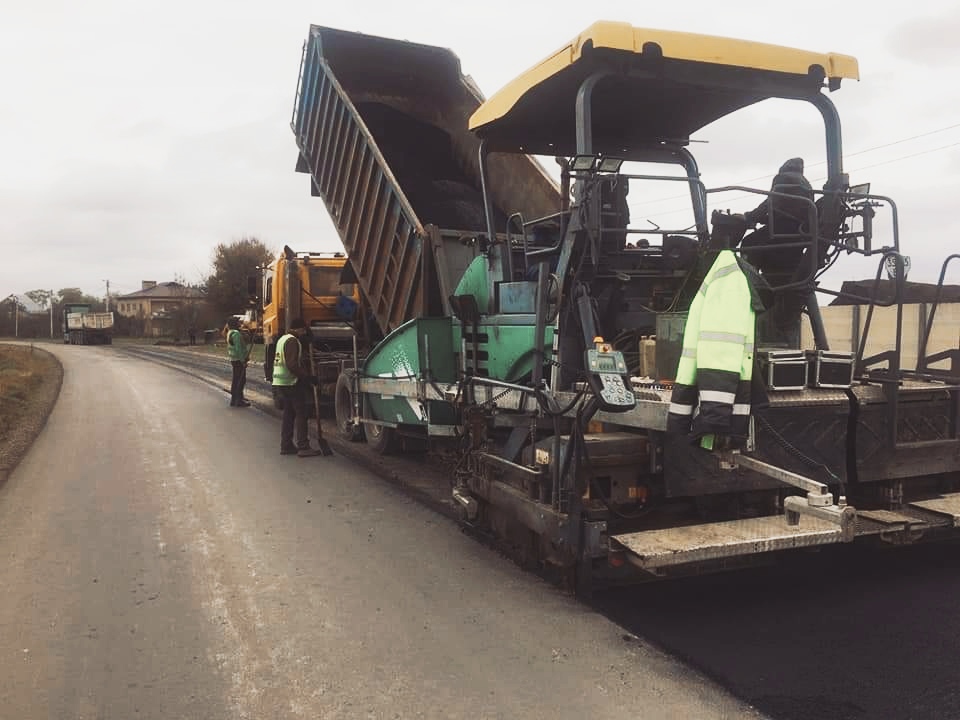 DrogMedia Дорогу Дрогобич-Довголука ремонтують