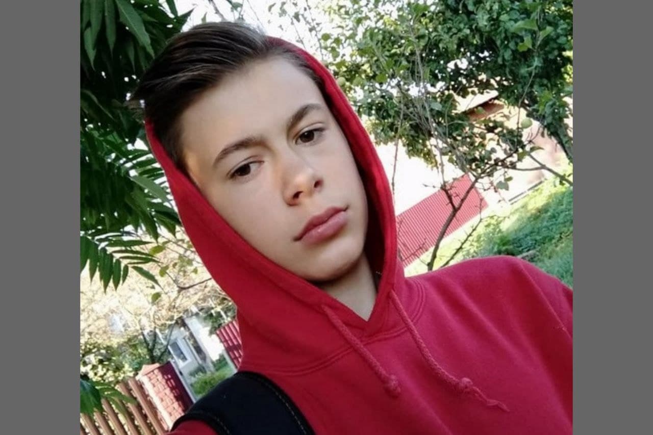 DrogMedia Батьки загиблого від травм внаслідок ДТП підлітка більше року добиваються правди в судах