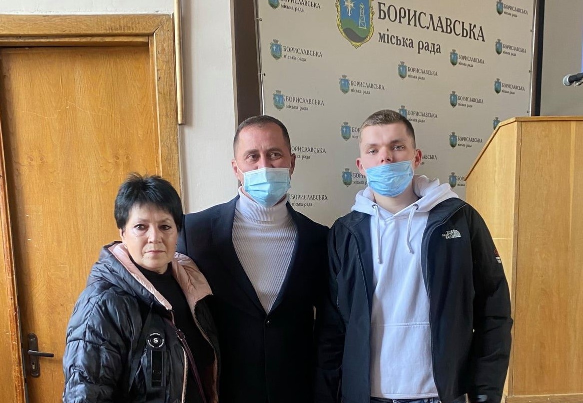 DrogMedia У Бориславі ще одній дитині-сироті вручено ключі від власного житла