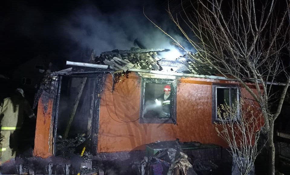 DrogMedia У Підбужі горіла господарська споруда