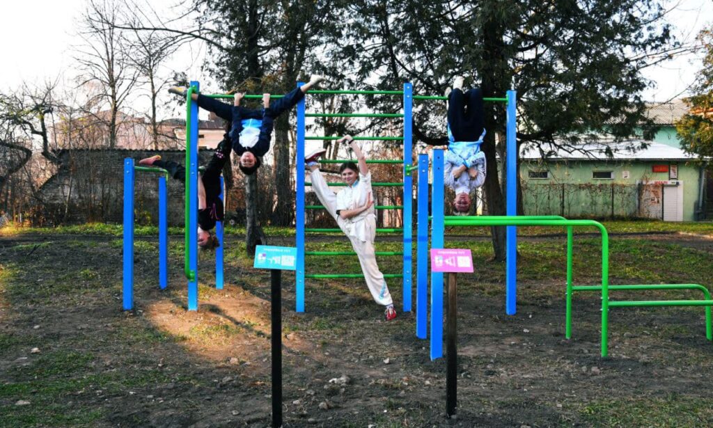 У Дрогобичі реалізовано проєкт «Активні парки – локація здорової України» 2 DrogMedia У Дрогобичі реалізовано проєкт «Активні парки – локація здорової України»