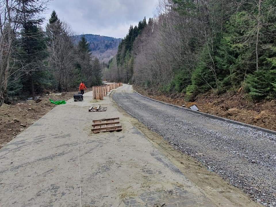 DrogMedia Дорогу з Коритищ до Нового Кропивника замостили бруківкою