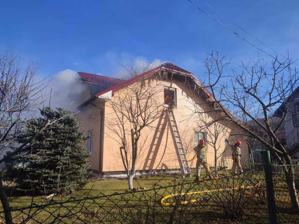 DrogMedia У Бориславі горів будинок