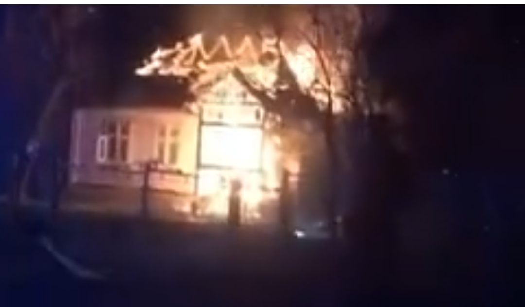 DrogMedia В Унятичах горів житловий будинок