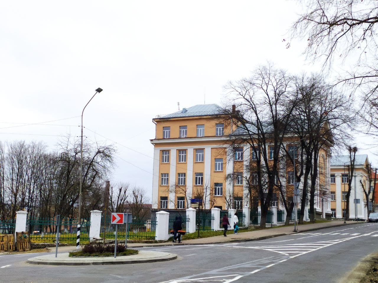 DrogMedia Із січня учні Дрогобича харчуватимуться за рецептами Євгена Клопотенка