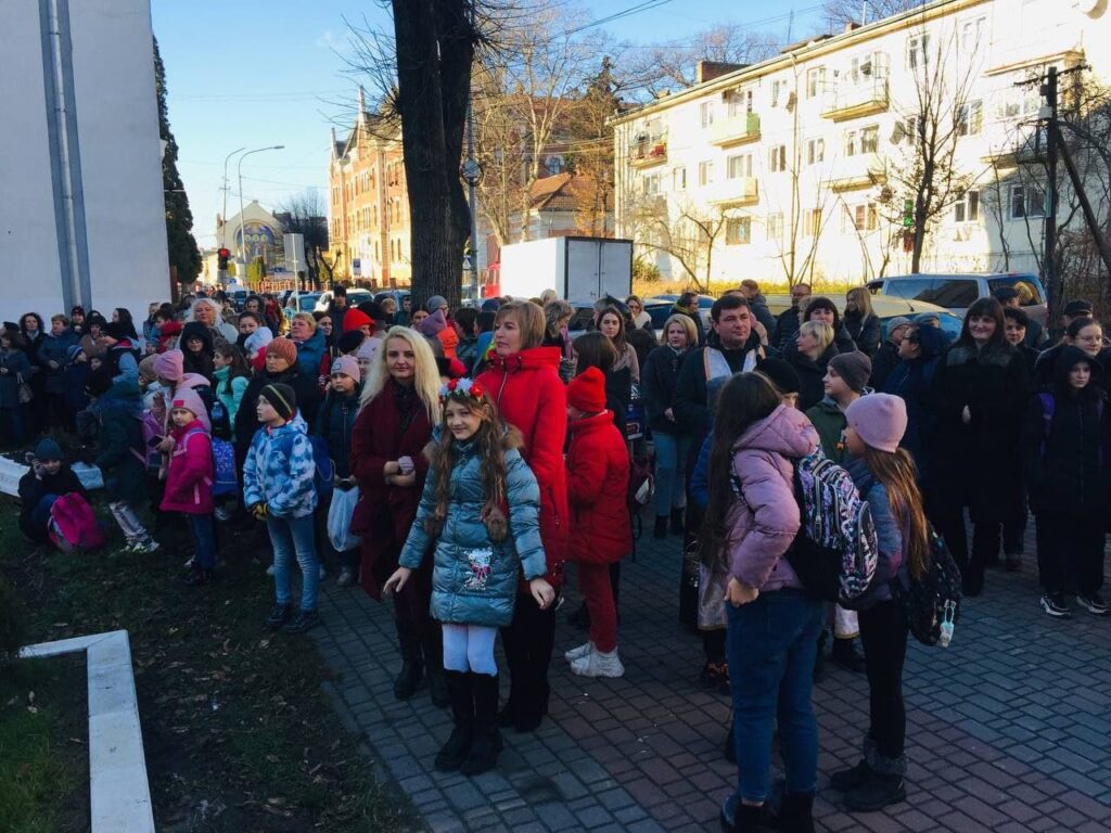 У Дрогобичі відкрили погруддя Лесі Українці 2 DrogMedia У Дрогобичі відкрили погруддя Лесі Українці