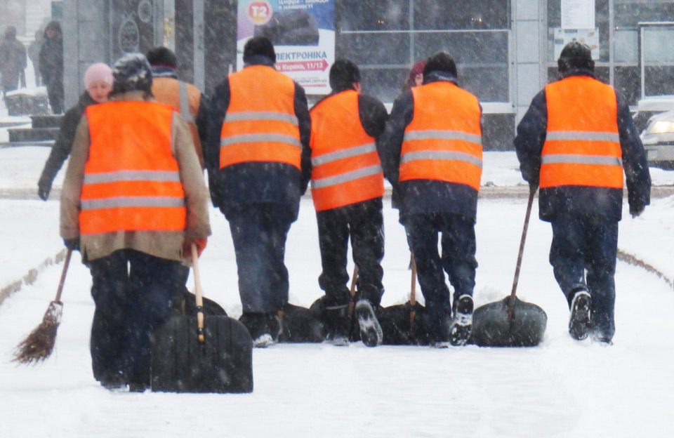 DrogMedia Злісні неплатники аліментів прибиратимуть вулиці Трускавця