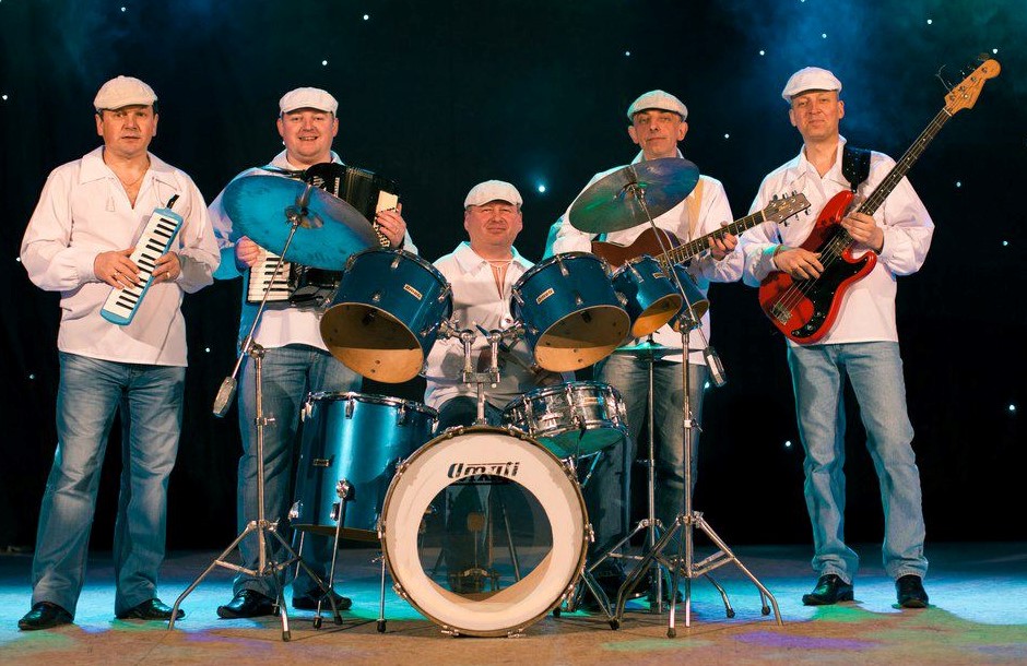 DrogMedia Мешканців Східницької громади запрошують на Новий рік із "Бориславськими Батярами"