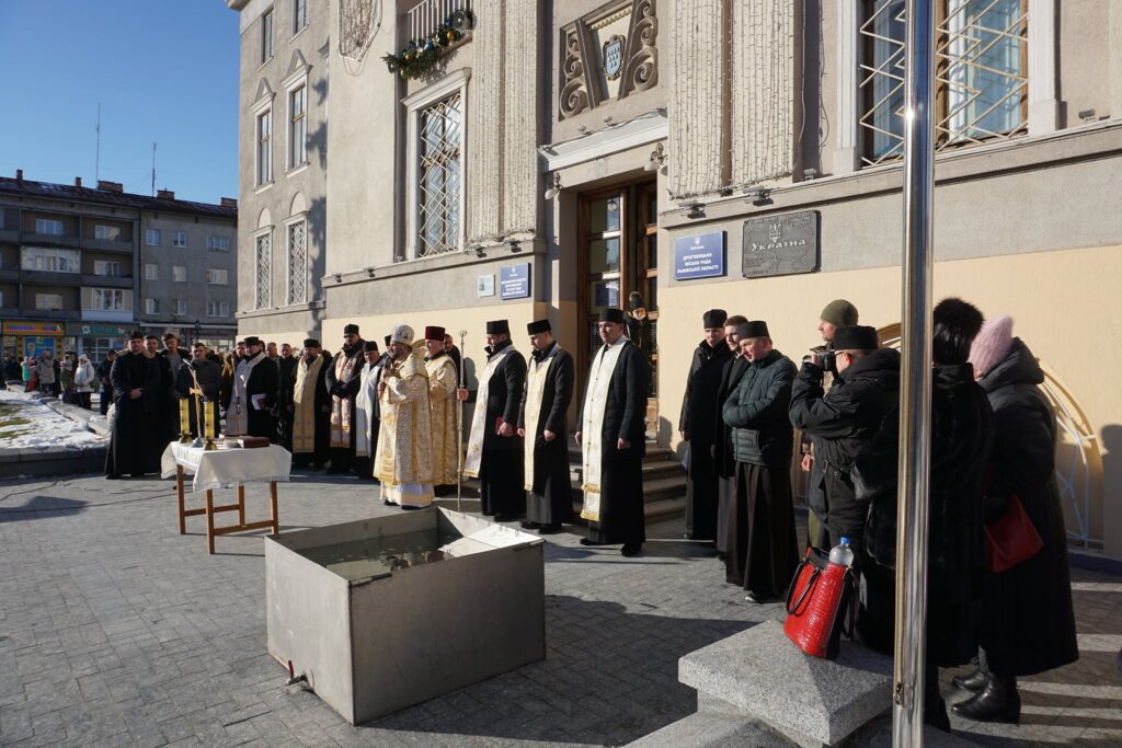 DrogMedia У Дрогобичі відбувся фестиваль вертепів "Різдвяна зірка"