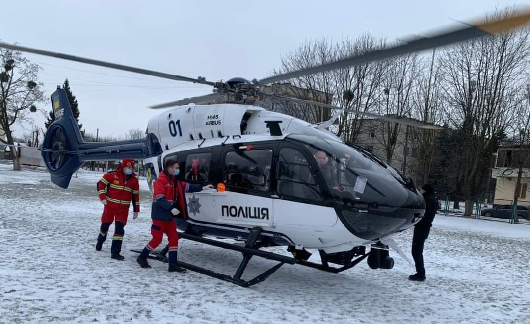 DrogMedia Гелікоптер доставив до Львова 73-річного дрогобичанин у критичному стані