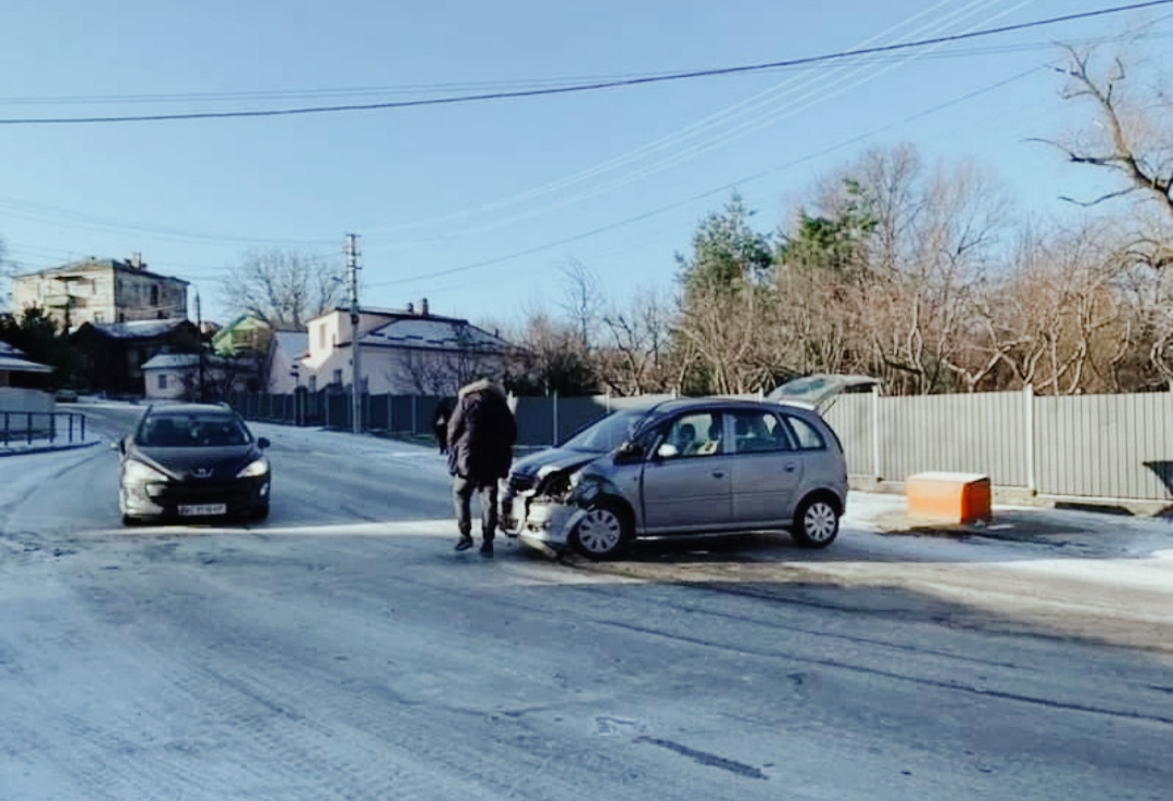 DrogMedia В Дрогобичі ДТП на вулиці Сахарова