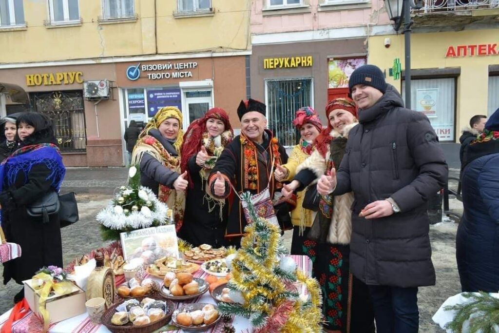 DrogMedia У Дрогобичі з успіхом пройшов фестиваль "Газдиня фест". Виручені кошти підуть на благодійність.