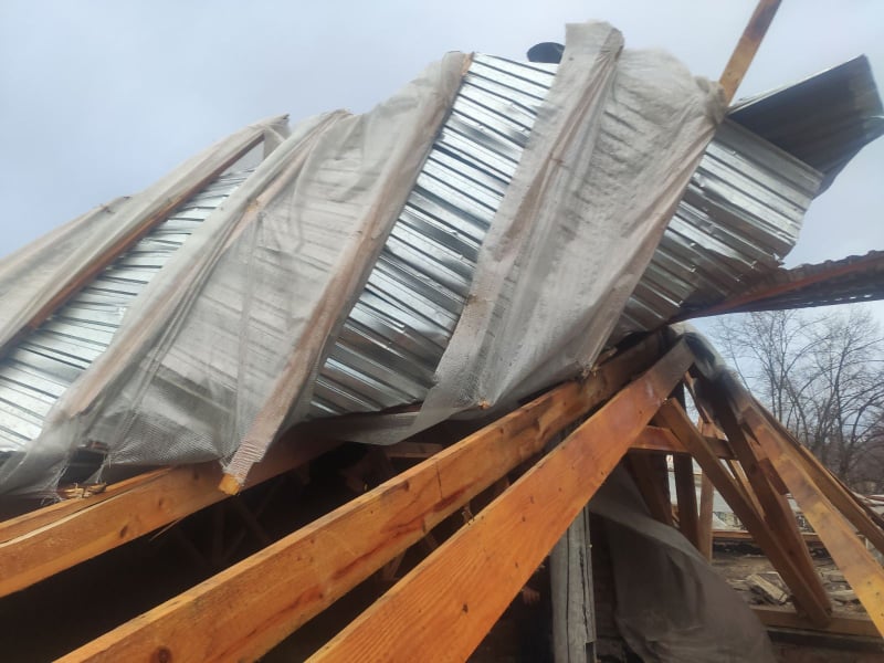 DrogMedia Пошкоджені дахи, поламані дерева, порвані лінії електропередач - наслідки негоди на Дрогобиччині