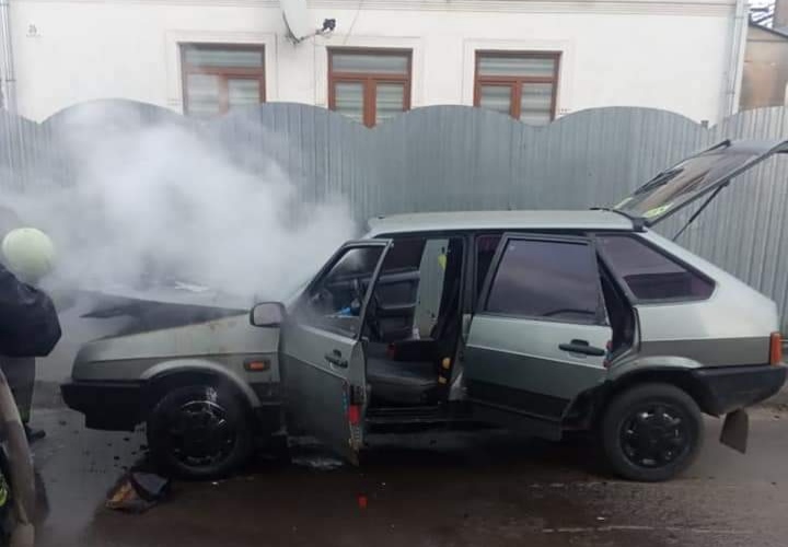 DrogMedia У Дрогобичі горів автомобіль