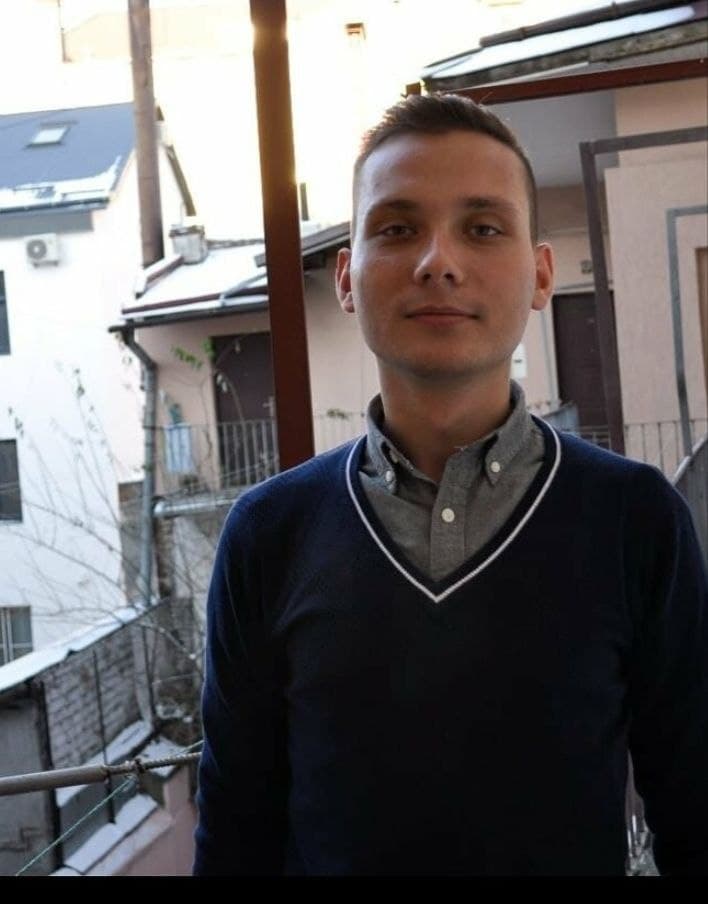 DrogMedia Погорільця із пожежі на Грушевського врятували надзвичайники, які випадково проходили поруч