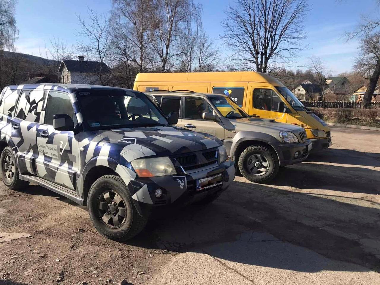 DrogMedia Ще три автомобілі поїдуть нашим захисникам