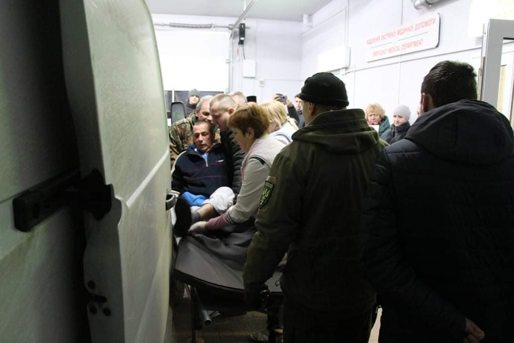 DrogMedia До Дрогобича з-під обстрілів забрали жінку з немовлям та ранених бійців 