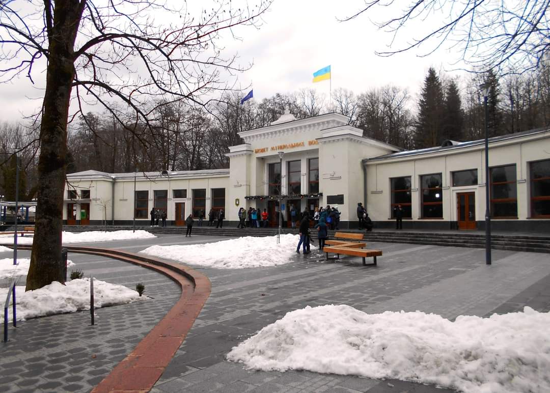 DrogMedia У Трускавці відновлюють вуличне освітлення