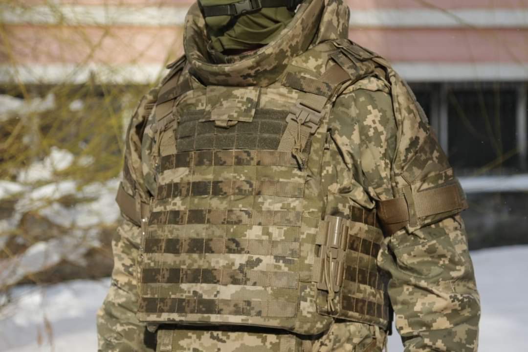 DrogMedia Ввезення бронежилетів та шоломів прирівняли до гуманітарної допомоги