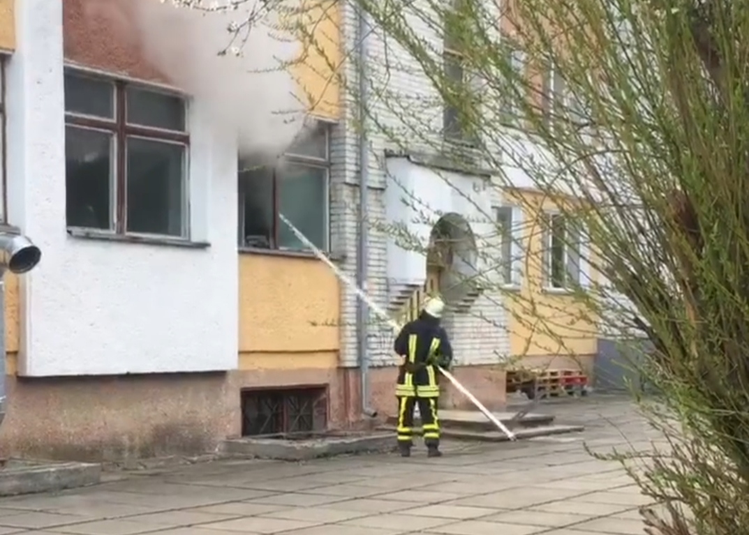 DrogMedia У Дрогобичі загорілося приміщення гімназії