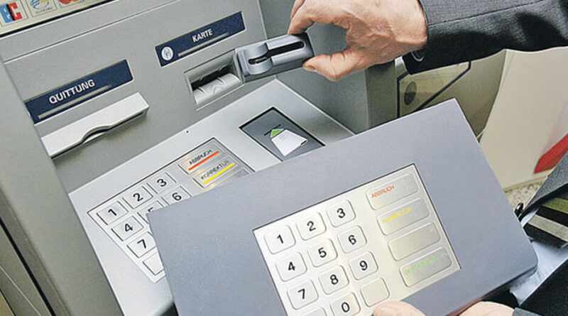 DrogMedia ﻿Шахраї спустошили банківські картки 11 трусквачан