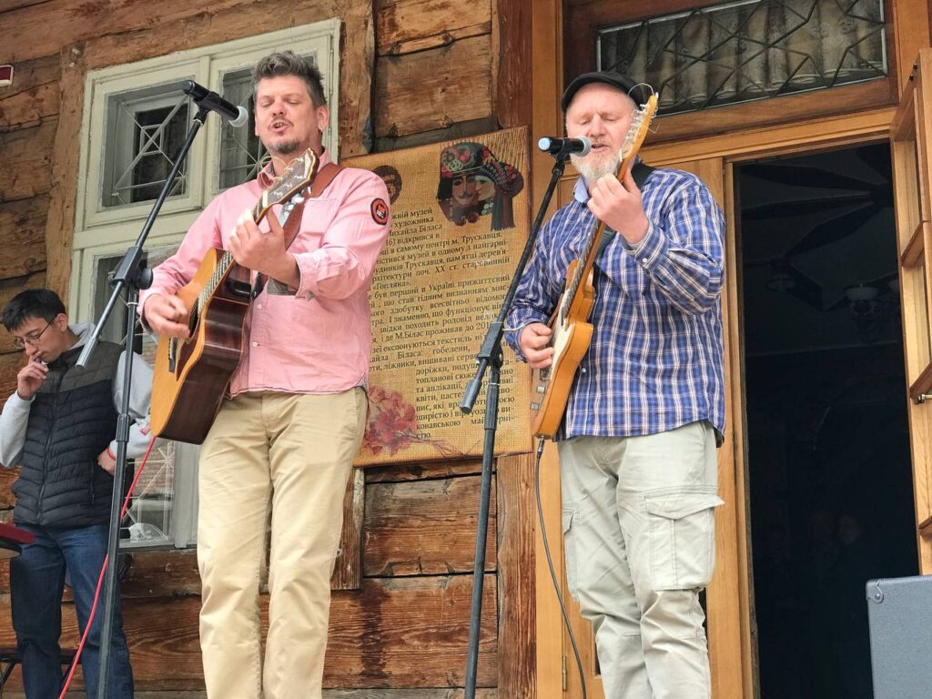 DrogMedia У Трускавці відкрили перше в світі Дерево Миру