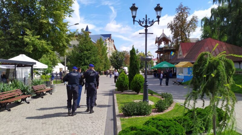 DrogMedia У Трускавці 7 порушникам комендантської години вручили повістки