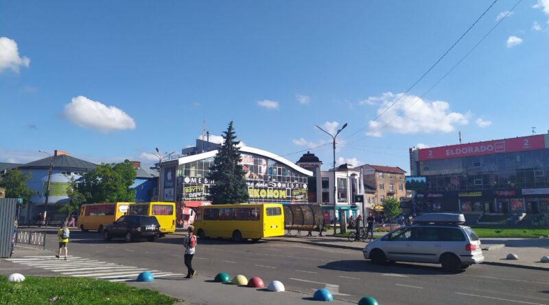 DrogMedia Для школярів Дрогобича під час воєнного стану діє безкоштовний проїзд